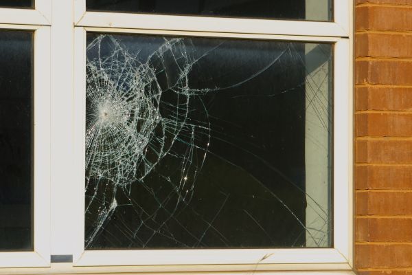 Cost of Window Crack Repair in Boise