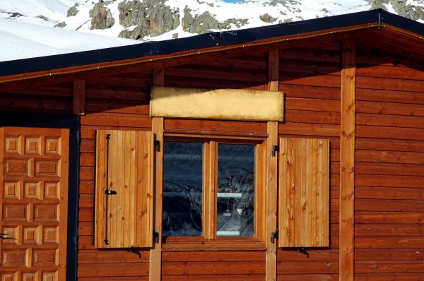 Cost of Cabin Window Repair in Boise